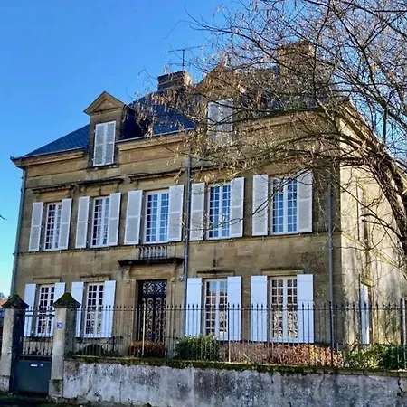 Maison De Mags & Mags Marie Antoinette